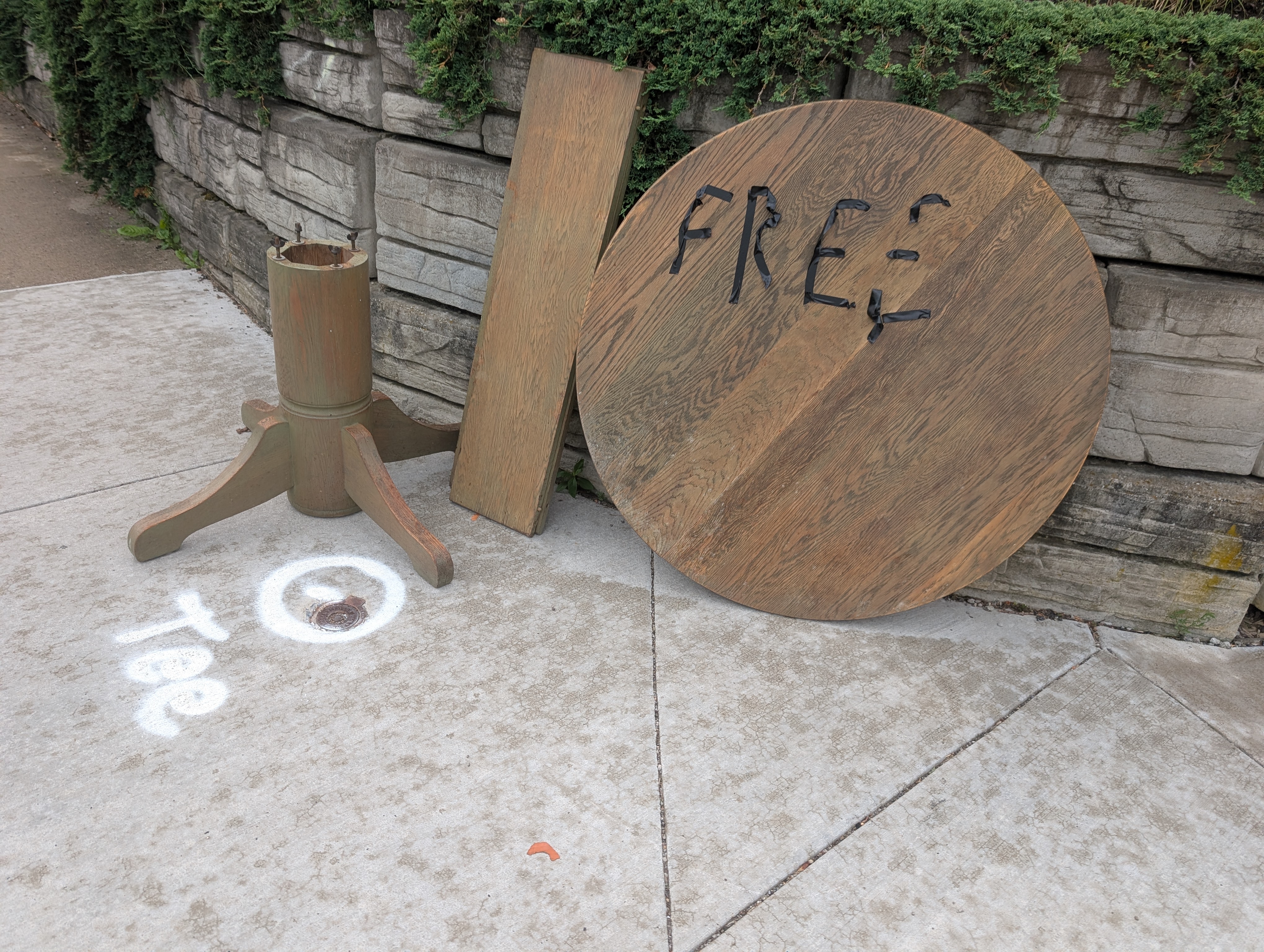 Free Table